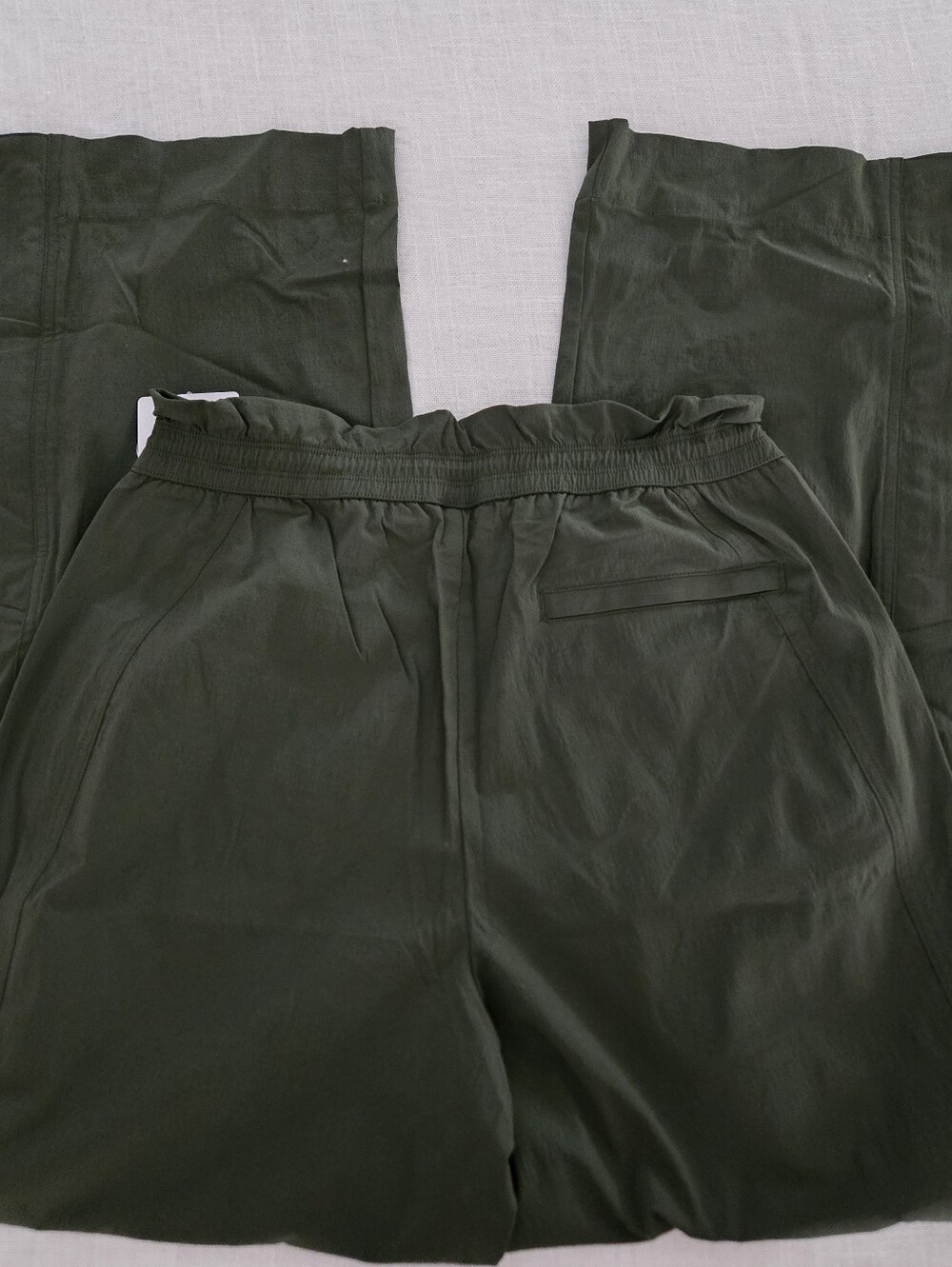 NWT Athleta Trekkie High Rise Parachute Pant - Picture 7 of 7